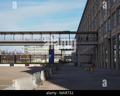 TURIN, ITALIE - CIRCA JANVIER 2018 : pont piétonnier Lingotto Banque D'Images