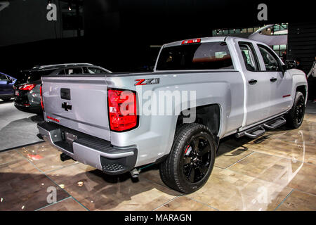 New York City, United States. Mar 28, 2018. Chevrolet Silverado Z 71 montré au New York International Auto Show 2018, au Jacob Javits Center. C'était le premier jour de l'aperçu de la presse NYIAS, le 28 mars 2018. Crédit : Miro Vrlik/Pacific Press/Alamy Live News Banque D'Images