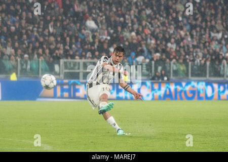 Turin, Italie. 06Th avr, 2018. Paulo Dybala lors de la Ligue des Champions match Juventus FC vs Real Madrid. Le Real Madrid a gagné 0-3 à l'Allianz Stadium, à Turin, Italie 3e 2018 Credit : Alberto Gandolfo/Pacific Press/Alamy Live News Banque D'Images