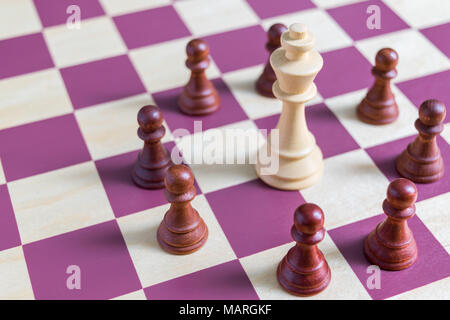 Pièces des échecs avec le concept de société Banque D'Images