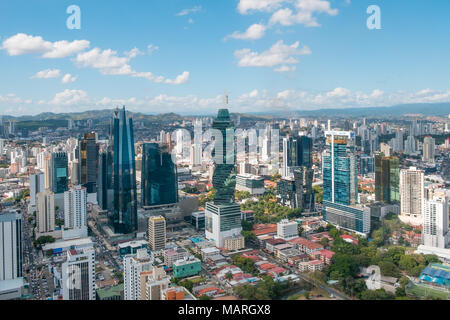 La ville de Panama, Panama - mars 2018 : Skyline de la ville de Panama, antenne de quartier des affaires Banque D'Images