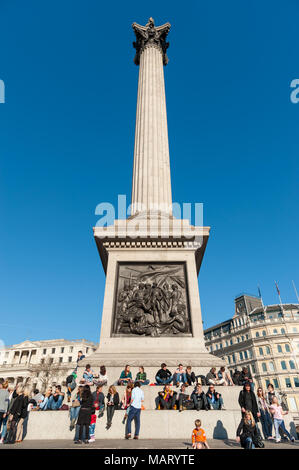 La colonne Nelson, Trafalgar Square, Londres, UK Banque D'Images