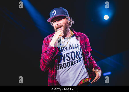 L'Italie, 3 avril 2018 : le rappeur italien, chanteur et auteur-compositeur Jovanotti en live sur scène à la Pala Millares pour son 'Live' tour 2018 Lorenzo Photo : Alessandro Bosio/Alamy Live News Banque D'Images