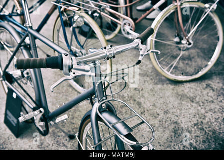 Dans le magasin de vélo Vintage Banque D'Images