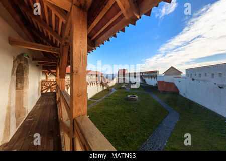 Vue de la forteresse Feldioara. La Transylvanie, Roumanie Banque D'Images