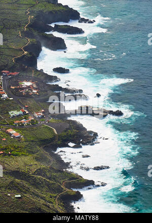 Vue de la Frontera côte du golfe et de l'Hôtel Punta Grande du Mirador de la Peña surplombent à El Hierro, Îles Canaries, Espagne Banque D'Images