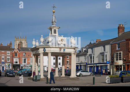 Marché Cross au printemps samedi marché Beverley centre-ville East Yorkshire Angleterre Royaume-Uni GB Grande-Bretagne Banque D'Images