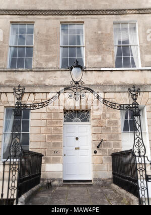 Entrée Grand Georgian à Bath, Royaume-Uni, avec tous les éléments d'origine. Banque D'Images