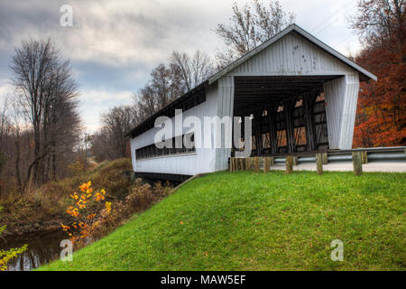 L'Giddings Road Covered Bridge en Ohio Banque D'Images