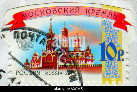 GOMEL, BÉLARUS, 13 octobre 2017, de timbres en Russie montre image du Kremlin de Moscou, vers 2009. Banque D'Images