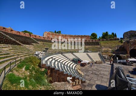 Taormina, Italie, Sicile le 26 août 2015. Le théâtre grec, qui est né d'accueillir des spectacles dramatiques ou musicaux, accueille maintenant le théâtre, les concerts, la D Banque D'Images