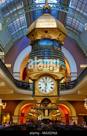 La Grande Horloge australienne dans le Queen Victoria Building shopping centre, Sydney, New South Wales, Australia Banque D'Images