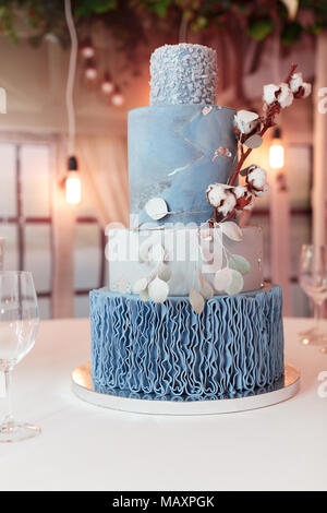 Beau gâteau de mariage Banque D'Images