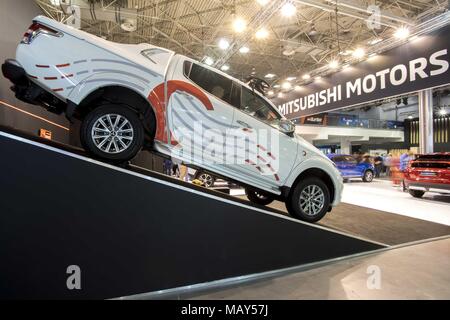 Poznan, Pologne, Grande Pologne. 5ème apr 2018. Poznan Motor Show 2018 est le plus grand de l'automobile en France et le quatrième en Europe. L'édition de cette année présente des véhicules en quatre salons : auto, moto, caravaning, camion et s'est tenu sous le slogan ''otorization de demain''. À la foire, vous pouvez voir plus de 60 premières mondiales de l'automobile, les concept cars et une vision de l'avenir de l'automobile par les concepteurs et les ingénieurs. Credit : Dawid Tatarkiewicz/ZUMA/Alamy Fil Live News Banque D'Images