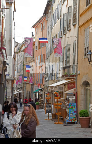Alley à vieille ville de Grasse, Alpes-Maritimes, France du Sud, France, Europe Banque D'Images