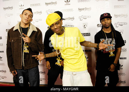 Khleo Thomas, Deandre Way aka Soulja Boy et Lil Playboii à Snoop Dogg Malice n Wonderland premiere le 22 mars 2010 à Los Angeles, Californie. Banque D'Images