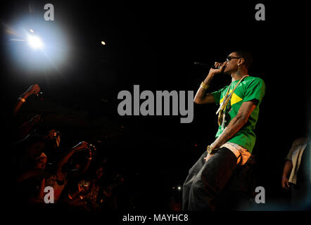 Le rappeur Deandre Way aka Soulja Boy Tell 'Em effectuant de la Summer Explosion à la sports arena le 20 août 2011 à Los Angeles, Californie. Banque D'Images