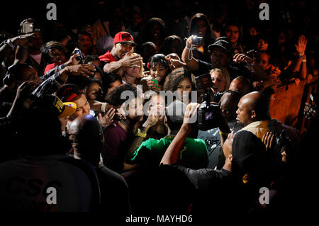 Le rappeur Deandre Way aka Soulja Boy Tell 'Em effectuant de la Summer Explosion à la sports arena le 20 août 2011 à Los Angeles, Californie. Banque D'Images