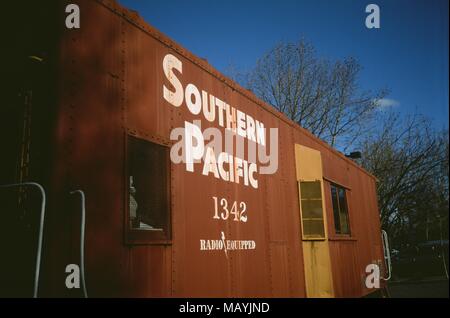 Close-up de logo pour Southern Pacific Railroad sur le côté d'un train de fret location à Danville (Californie), 18 février 2018. () Banque D'Images