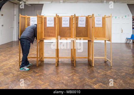 Les isoloirs de Haringey, London, UK Banque D'Images