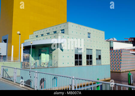 Entrée du Groninger Museum, Groningen, Pays-Bas. Banque D'Images