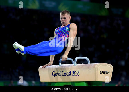 L'Écosse Hamish Carter sur le cheval d'arçons lors de la Men's Men's gymnastics team event finale au Coomera Indoor Sports Center au cours de la première journée de la 2018 Jeux du Commonwealth à la Gold Coast, en Australie. Banque D'Images