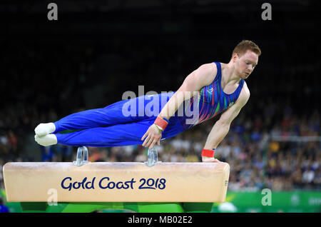 Daniel Purvis en Écosse à bord du cheval de pommel lors de la finale de l'événement de l'équipe de gymnastique masculine au centre sportif intérieur de Coomera, au cours de la première journée des Jeux du Commonwealth 2018 sur la Gold Coast, en Australie. Banque D'Images