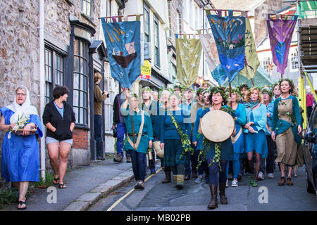 Cornish joue mystère effectuées pendant le Kemeneth Penryn qui est un festival du patrimoine deux jours à Penryn à Cornwall. Banque D'Images