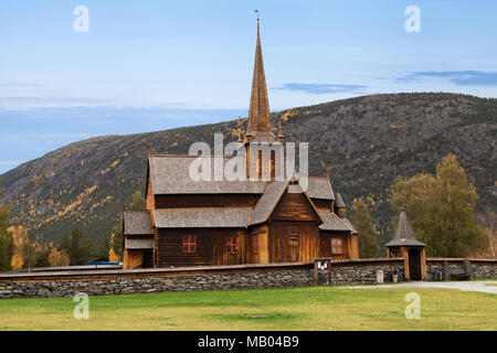 Église Lom dans Fossbergom, Oppland, Norvège. Banque D'Images