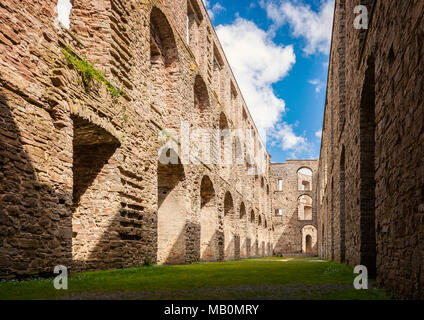 Ruines d'un bâtiment fortifié à Borgholm, Suède. Banque D'Images