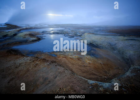 L'Europe, Fumarolen, water, Island, paysages, Namaskard, bourbier, Solfataren, quartier thermal, l'île volcan, volcanisme, hiver Banque D'Images