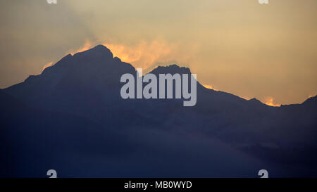 Aebersold, les Alpes, les montagnes, l'Oberland bernois, Bärglistock, Emmental, Europe, paysages, la lumière de l'humeur, brouillard, Oberhünigen, Suisse, sunrise, nous Banque D'Images