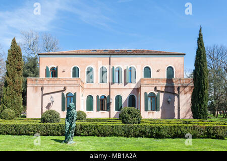 L'île de San Servolo, (Isola di San Servolo, île de la Mad) Venise, Vénétie, Italie l'Université internationale de Venise de logement et l'asile d'aliénés Banque D'Images