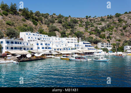 Vue sur le port, Loutro, Sfakia, Chania, Crete Région (Crète), Grèce Banque D'Images