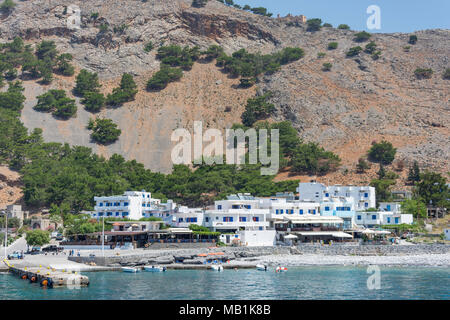 Vue sur le port, Agia Roumeli, Sfakia, Chania, Crete Région (Crète), Grèce Banque D'Images