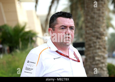 Sakhir, Bahreïn. Le 05 Avr, 2018. Sport Automobile : Championnat du Monde de Formule 1 de la FIA 2018, Grand Prix de Bahreïn, Éric Boullier équipe McLaren Credit : dpa/Alamy Live News Banque D'Images