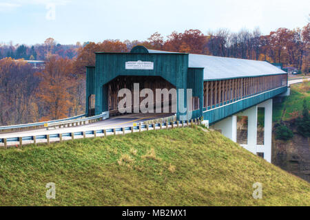 Le pont couvert du Golfe Smolen en Ohio Banque D'Images