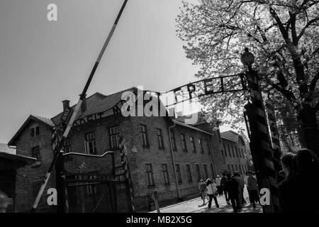 L'entrée principale de concentration d'Auschwitz, Oswiecim, Pologne Banque D'Images