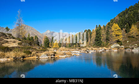 Berglisee dans le lac Samnaungruppe, à l'arrière le Verwallgruppe, Mathon im Paznauntal, Tyrol, Autriche Banque D'Images