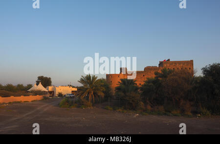 Château de Jabrin dans la lumière du soir, Jabreen, Ad Dakhiliyah, Région de l'Oman Banque D'Images