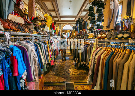 Des décennies de boutique de mode. Le quartier de Haight-Ashbury. Le quartier est connu pour être l'origine de contre-culture hippie. San Francisco. La Californie, Banque D'Images