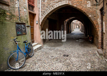 Via delle Volte, ancienne rue médiévale à Ferrare, Italie Banque D'Images