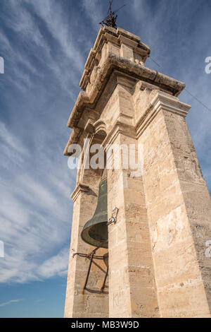 Bell, en haut de la tour de la cathédrale de Valence Banque D'Images