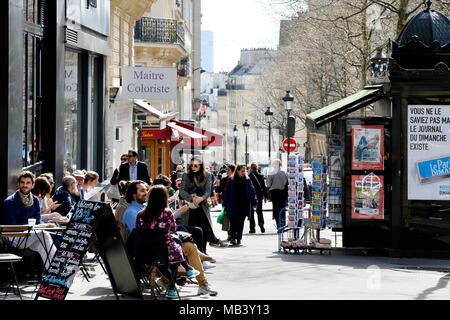 Rue des Martyrs - Paris - France Banque D'Images