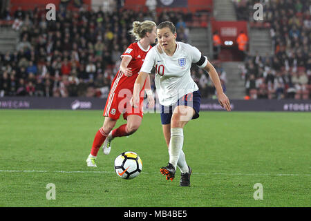 Southampton, UK. 6ème apr 2018. Fran Kirby de l'Angleterre durant la Coupe du Monde 2019 Groupe admissible 1 match entre l'Angleterre et au Pays de Galles Les femmes Les femmes au St Mary's Stadium le 6 avril 2018 à Southampton, Angleterre. (Photo par Matt Bradshaw/phcimages.com) : PHC Crédit Images/Alamy Live News Banque D'Images