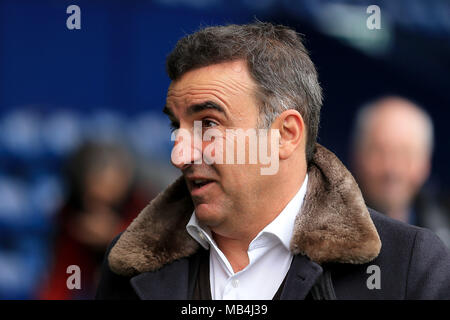 West Bromwich, UK. 7 avril 2018. Swansea City manager Carlos Carvalhal regarde avant de lancer. Premier League, West Bromwich Albion v Swansea City à The Hawthorns Stadium à West Bromwich le samedi 7 avril 2018. Cette image ne peut être utilisé qu'à des fins rédactionnelles. Usage éditorial uniquement, licence requise pour un usage commercial. Aucune utilisation de pari, de jeux ou d'un seul club/ligue/dvd publications. Photos par Paul Roberts/Andrew Orchard la photographie de sport/Alamy live news Banque D'Images