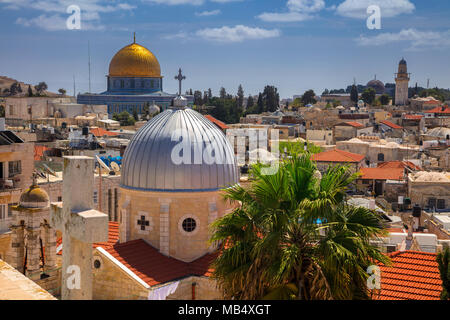 Jérusalem. Cityscape image de vieille ville de Jérusalem, Israël avec l'église de Sainte Marie de l'agonie et le dôme du Rocher. Banque D'Images