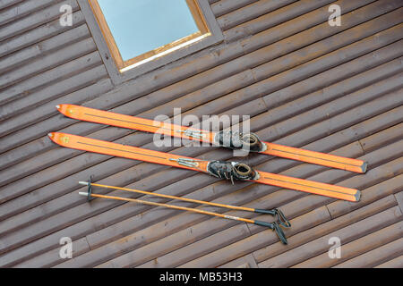 Matériel de ski Vintage Banque D'Images