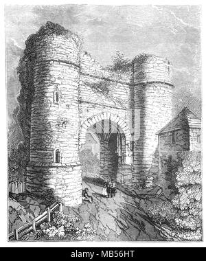Strand Gate, l'une des portes de Winchelsea, Sussex, Angleterre, construit à la fin du 13e siècle et donnant accès au port qui se trouvait le long de la rivière B-3461. Les vieux murs, qui couronnait le sommet de la falaise ont disparu. La herse fentes peuvent encore être vu. La porte est mentionnée dans le roman inachevé Thackeray "Denis Duval", qui fournit une description intéressante de la vie dans la ville durant la deuxième moitié du 18e siècle. Banque D'Images