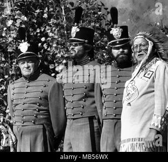 Bob Hope,Robert Urich, Glen Campbell, George C. Scott 1985 Photo de John Barrett/PHOTOlink.net Banque D'Images